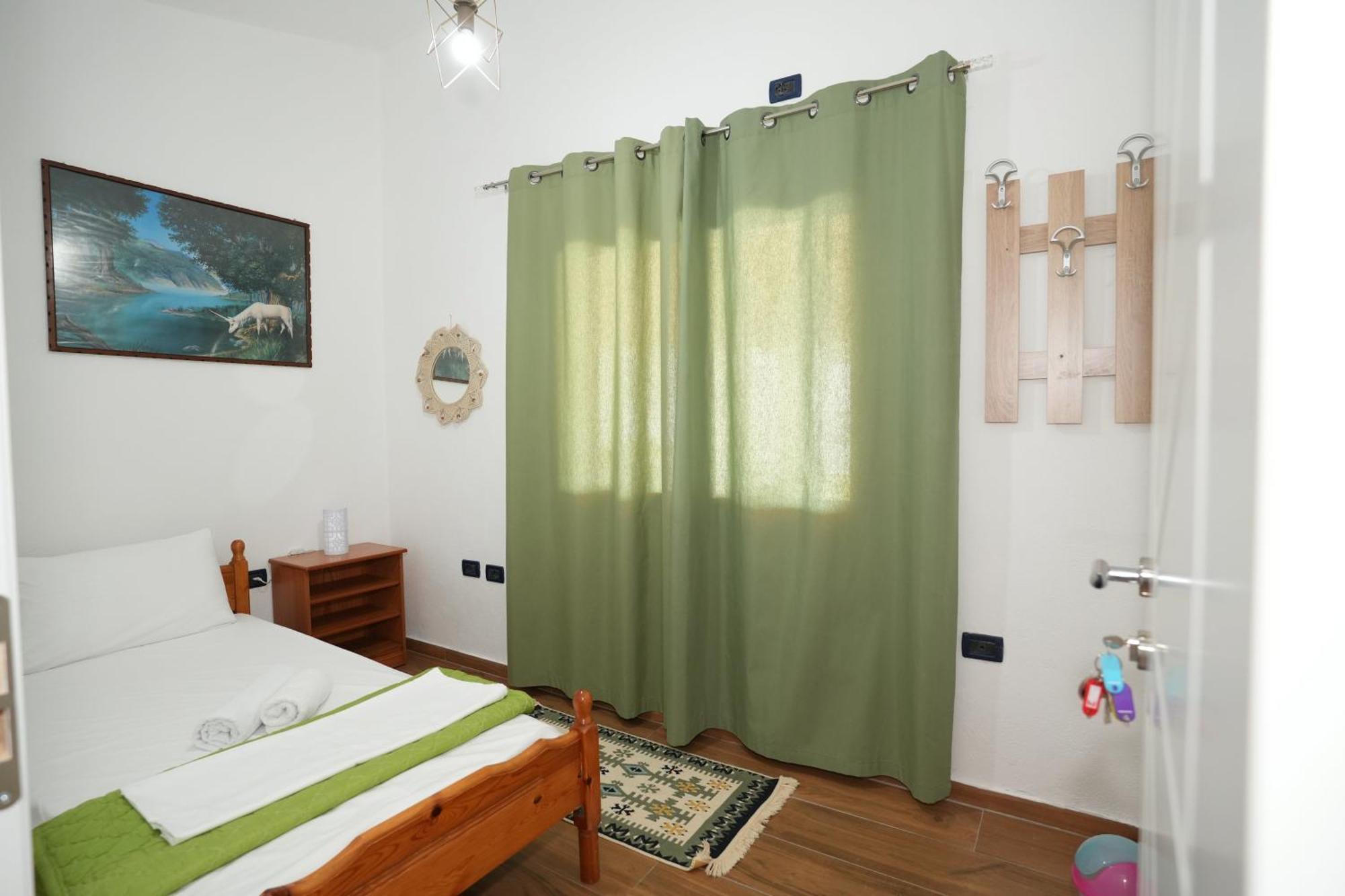 Gjirokastër The View Rooms And Terrace מראה חיצוני תמונה