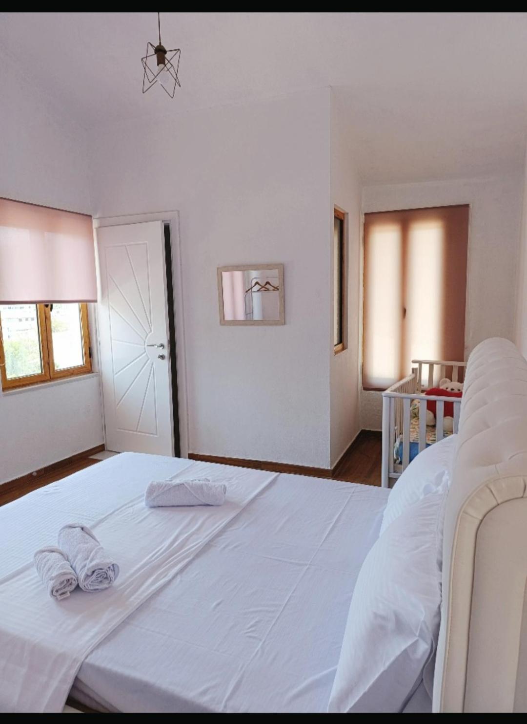 Gjirokastër The View Rooms And Terrace מראה חיצוני תמונה